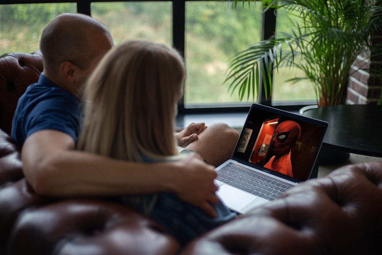 Sucesso de bilheteria, filme do Homem-Aranha está disponível em uma das principais plataformas de streaming