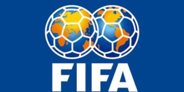 Torcedores demonstram insatisfação fifa lançam