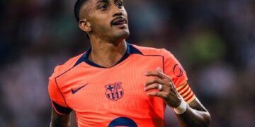Treinador comunica decisão raphinha encerra