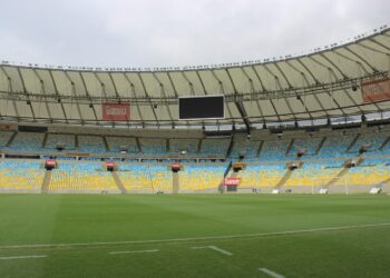 Zagueiro flamengo faz duras críticas
