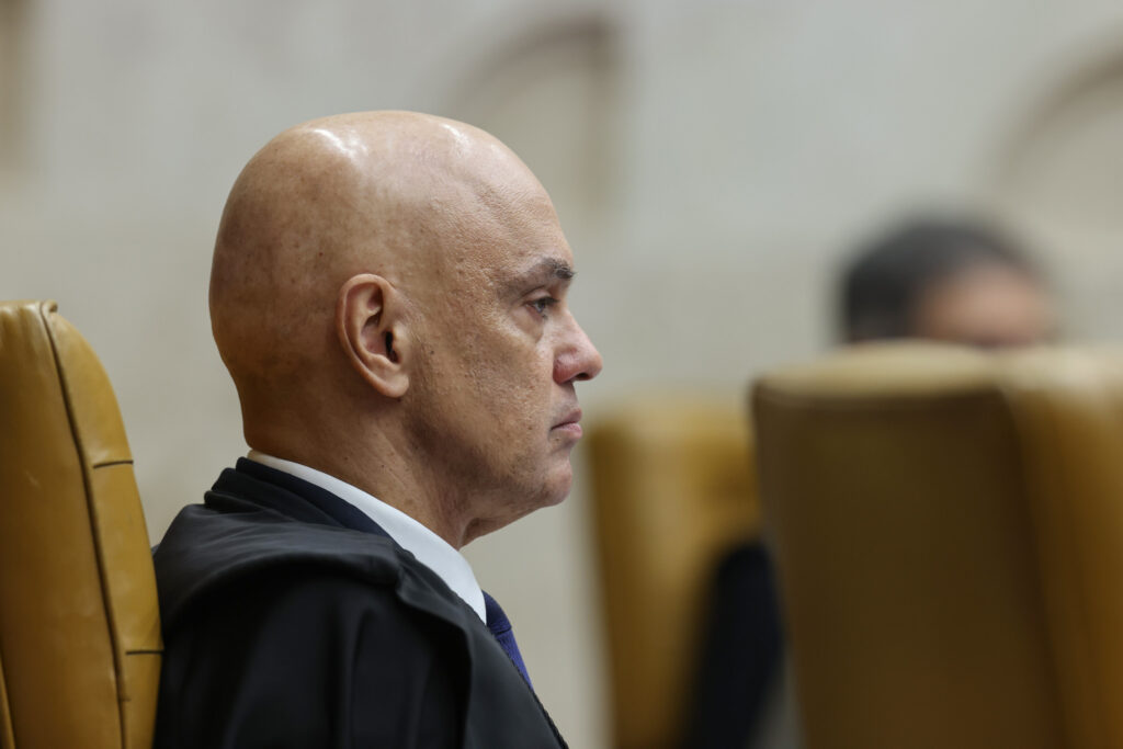 Moraes não vai se declarar impedido?