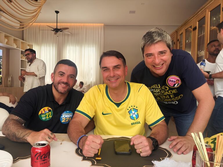 Bolsonaristas recuam na disputa ao Senado no RJ, indica Paraná Pesquisas