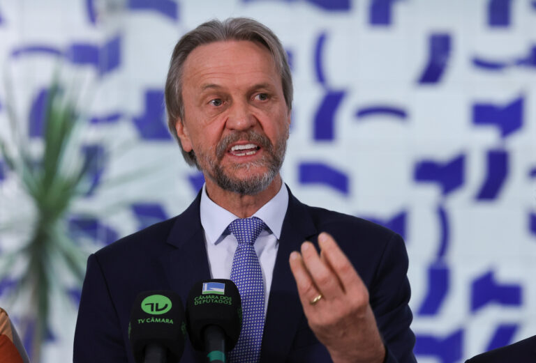 Mais um projeto petista contra liberdade de expressão