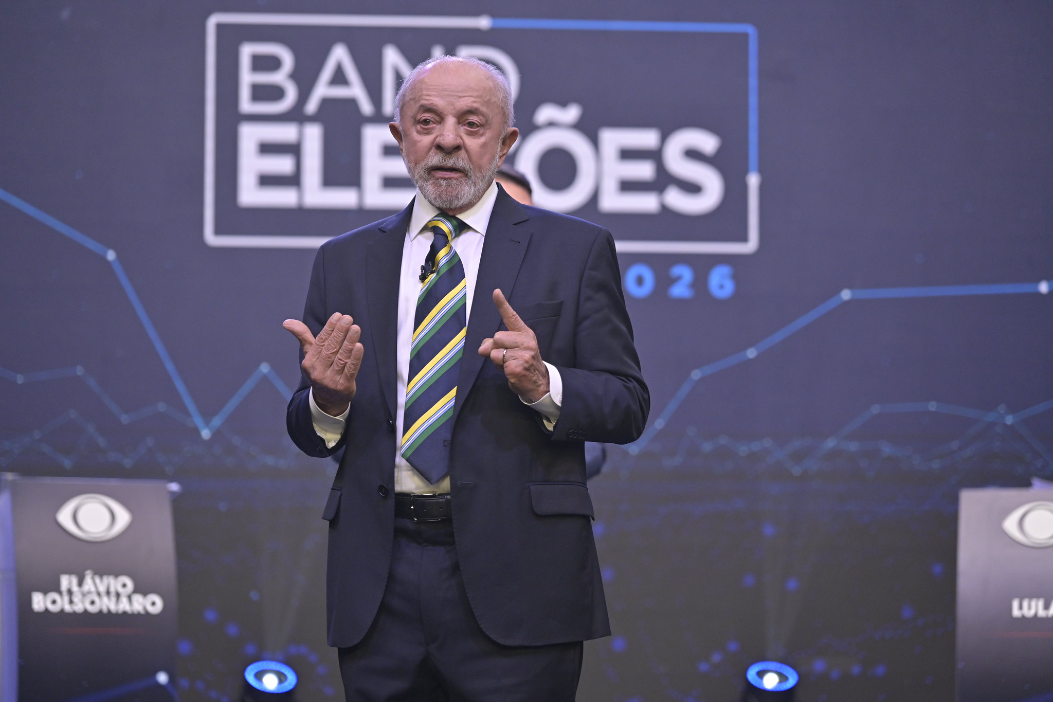 Presidente da OAB acusa Lula de tentar “criminalizar a advocacia” em debate