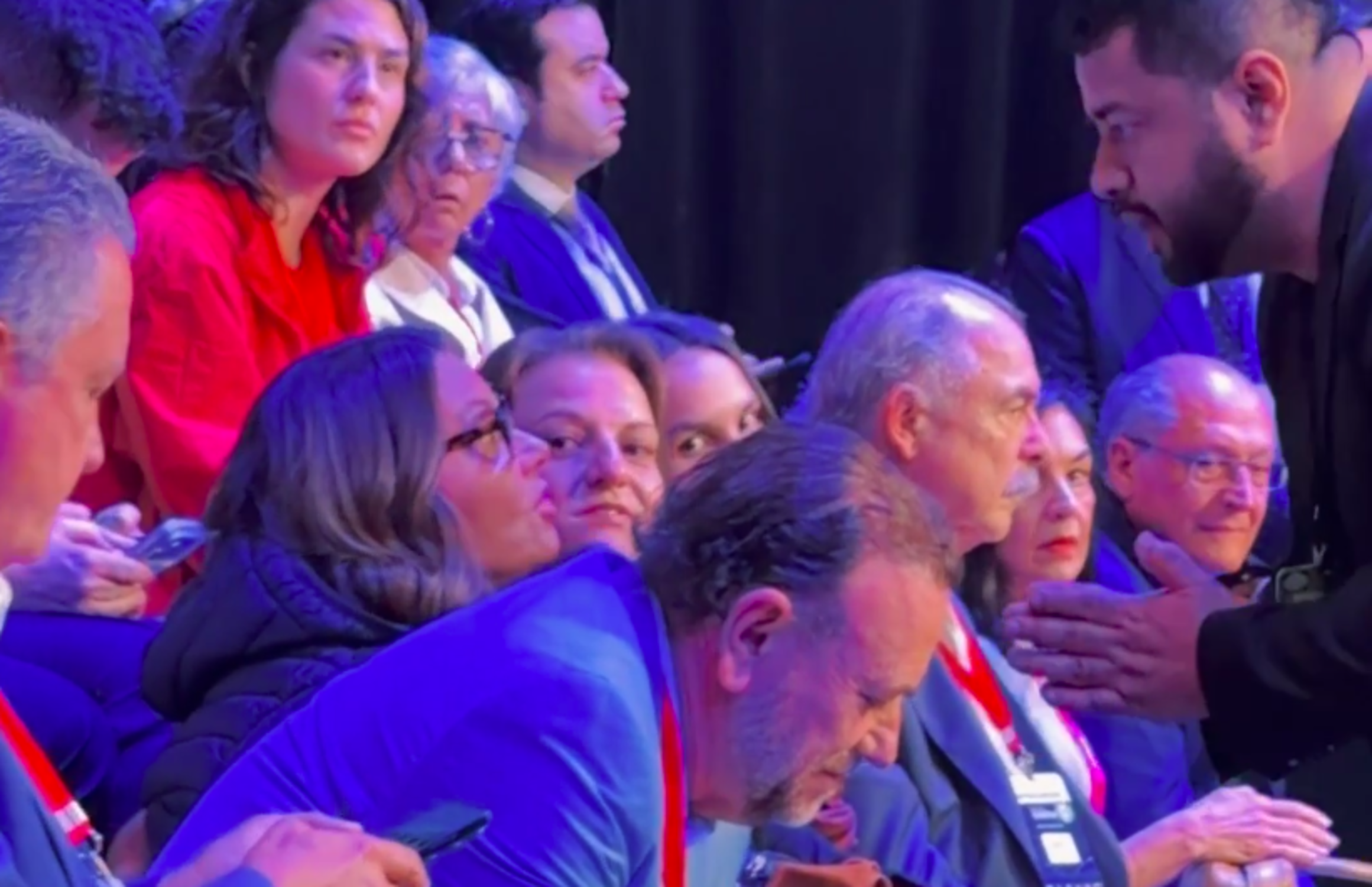Janja foi repreendida por atrapalhar Flávio em debate